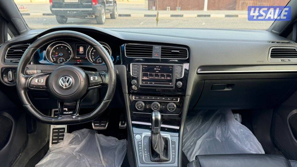 جولف R موديل 2017 / بحاله ممتازه15