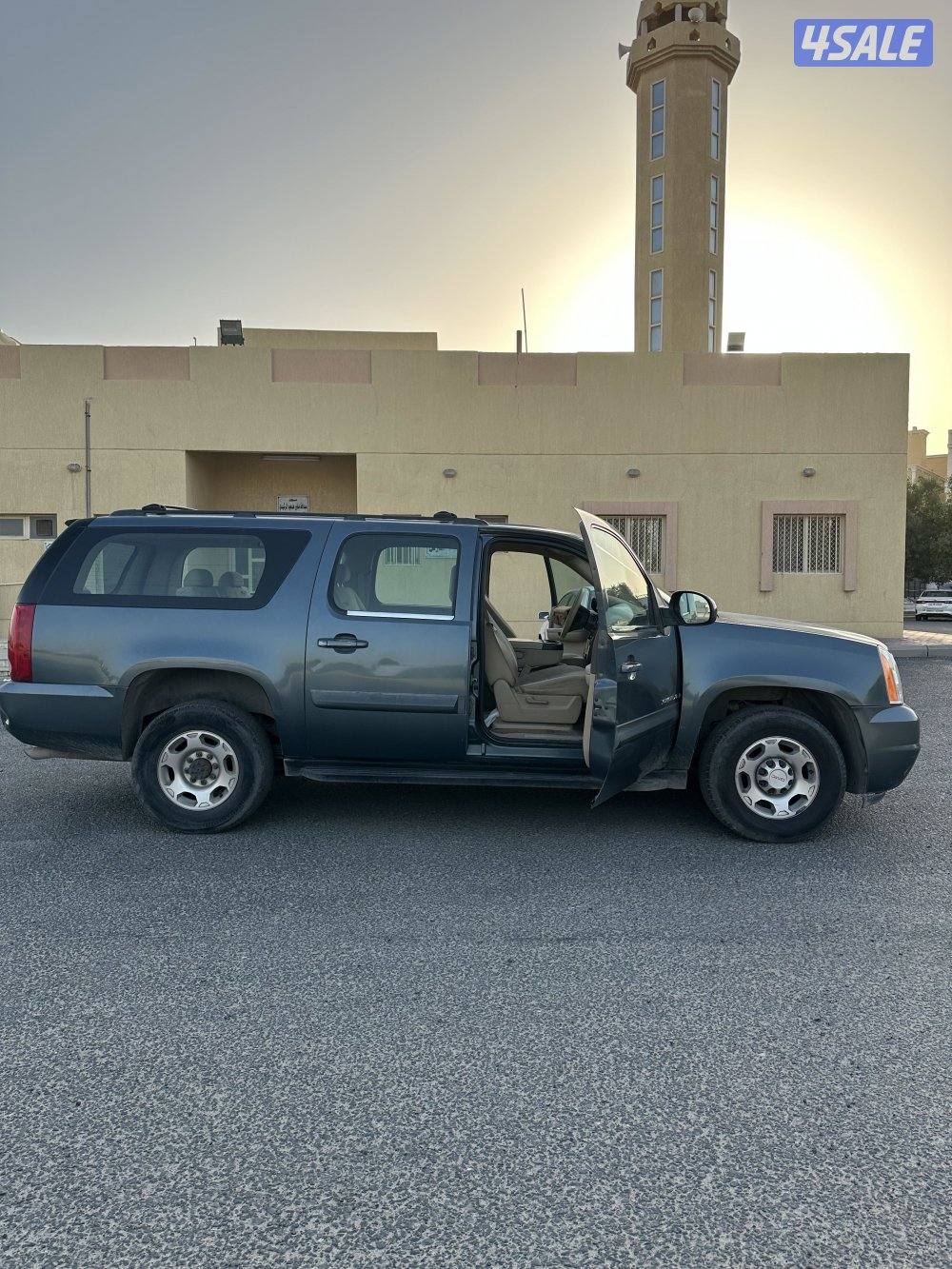 يوكن اكس ال موديل ٢٠٠٩ اذا تبي تشتري يرجى الاتصال ب5