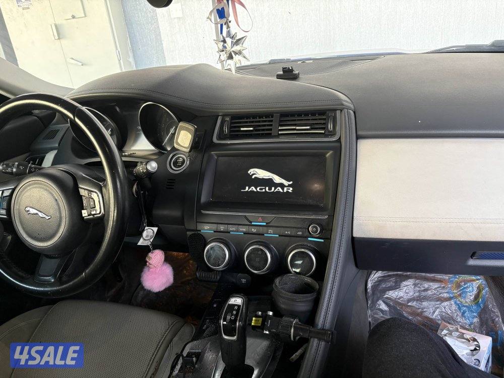 جاكوار E-pace2