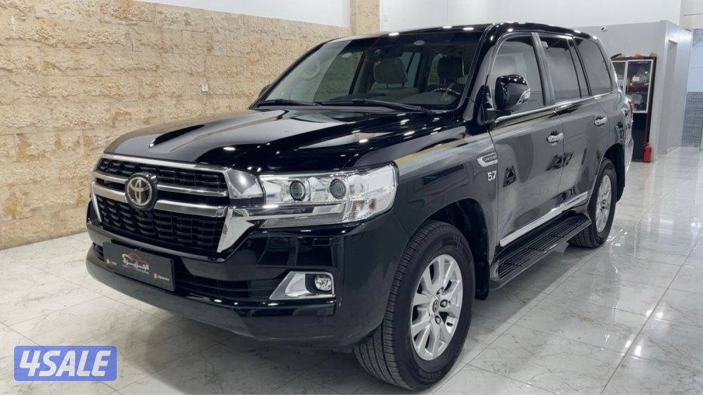 للبيع لاند كروزر VXR 20201