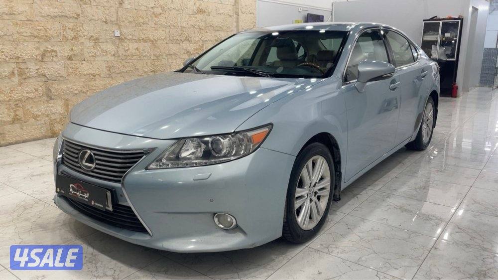 للبيع لكزس ES250 موديل 20131