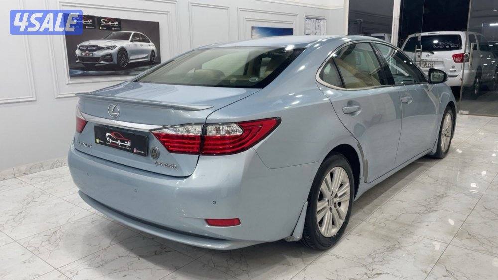 للبيع لكزس ES250 موديل 20132