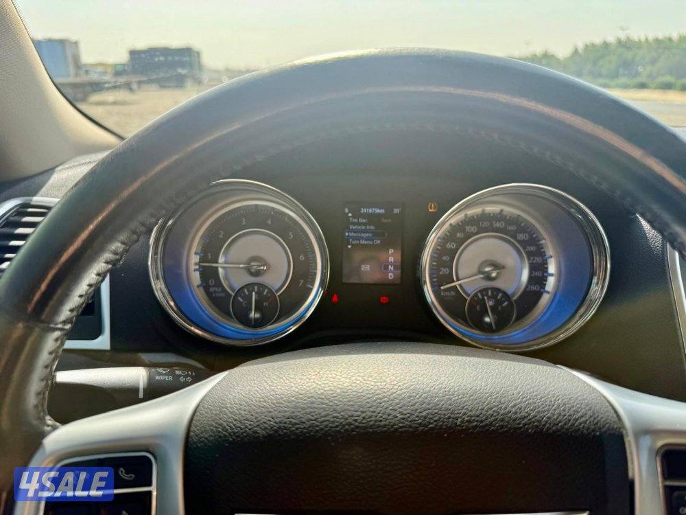 كريسلر C300 موديل 201412