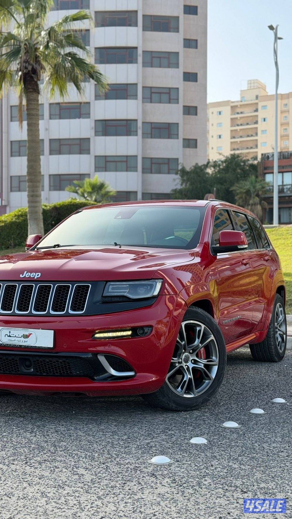 جراند شيروكي SRT موديل 2015 / بحاله ممتازه1