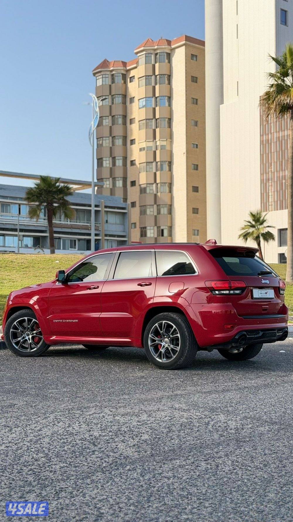 جراند شيروكي SRT موديل 2015 / بحاله ممتازه5