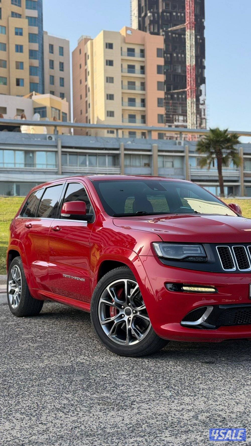 جراند شيروكي SRT موديل 2015 / بحاله ممتازه6