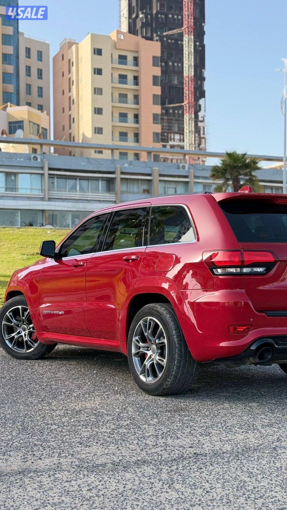 جراند شيروكي SRT موديل 2015 / بحاله ممتازه10