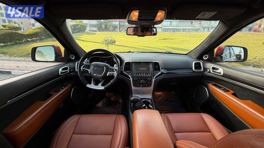 جراند شيروكي SRT موديل 2015 / بحاله ممتازه12