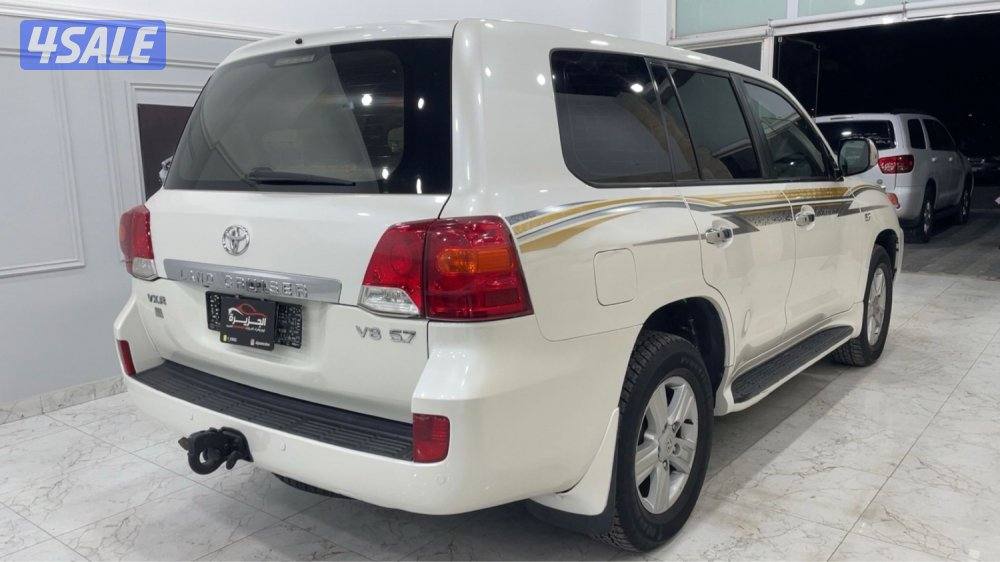 للبيع لاند كروزر VXR 20122