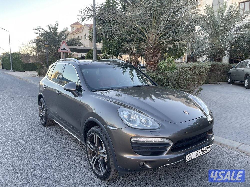 بورش كايين S موديل 2014 كامل المواصفات داخليه احمر2