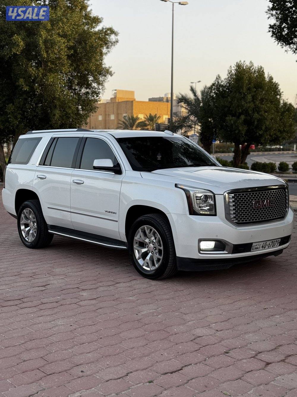 يوكن SLT ابيض صدفي وارد بهبهاني صبغ الوكاله كامل 20174