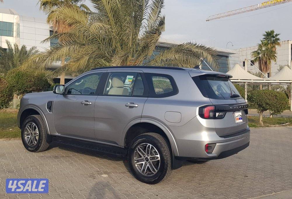 للبيع فورد ايفرست موديل 2024 عداد 20 صبغ وكاله تحت الكفالة3