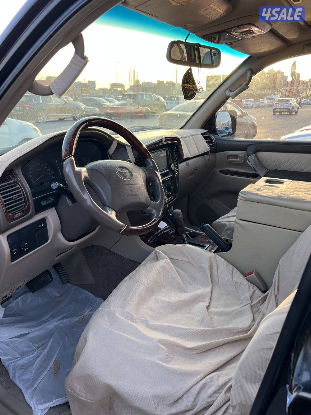 لاندكروزر 20025