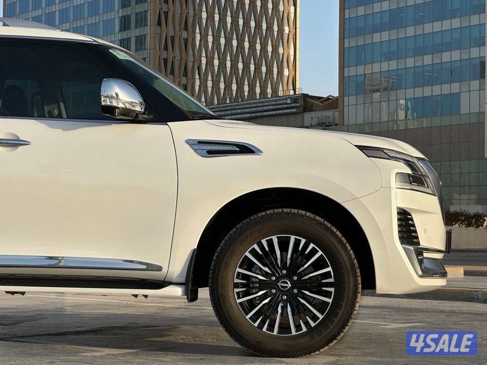 باترولPLATINUM V6موديل2024 عداد39الف وارد البابطين تحت الكفاله+الصيانه5