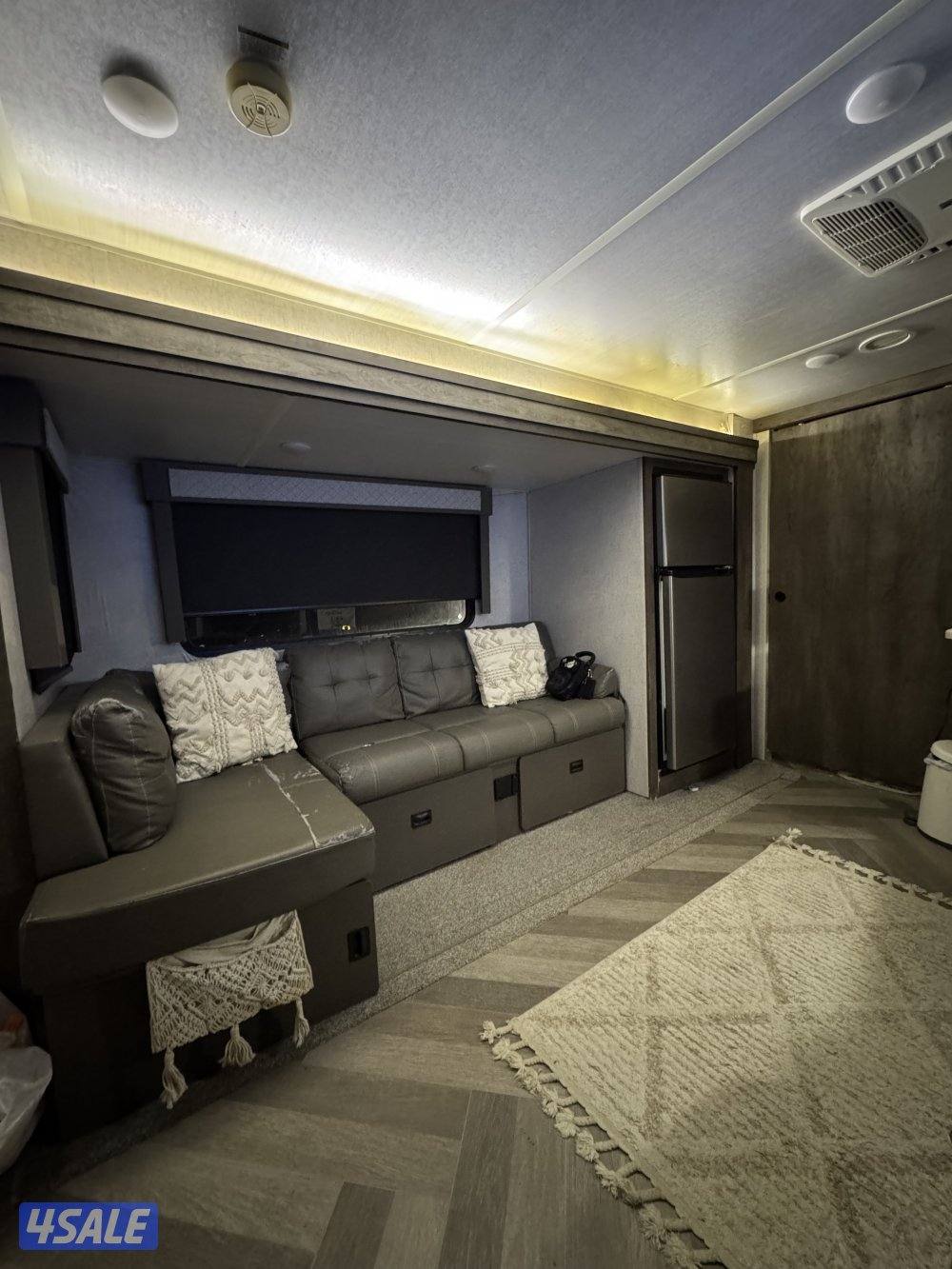 Forest river salemكرفان1