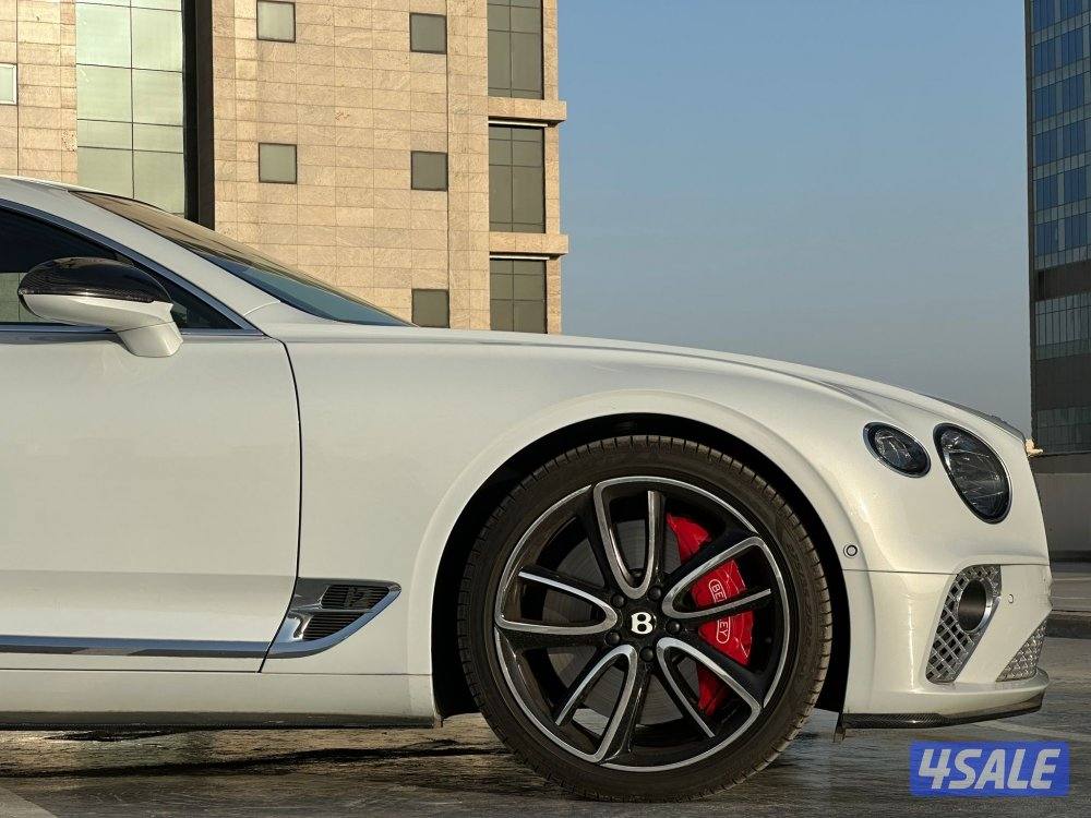 بنتليGT CONTINENTAL موديل2019 عداد14الف وارد الزياني تحت الكفاله3