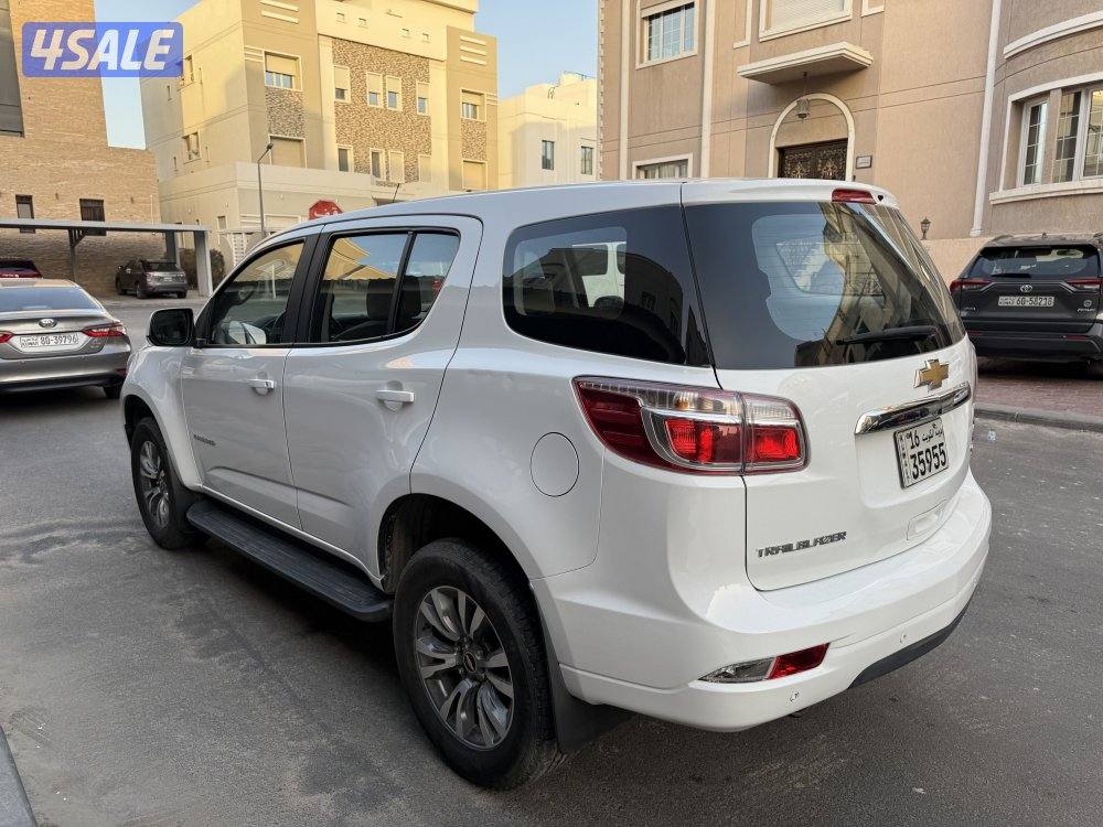 جيب تريل بليزر 2019 صبغ الوكالة عداد ٩٠ الف4