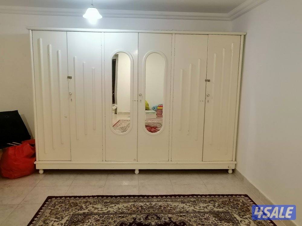 للبيع كبت ٢ونص متر0