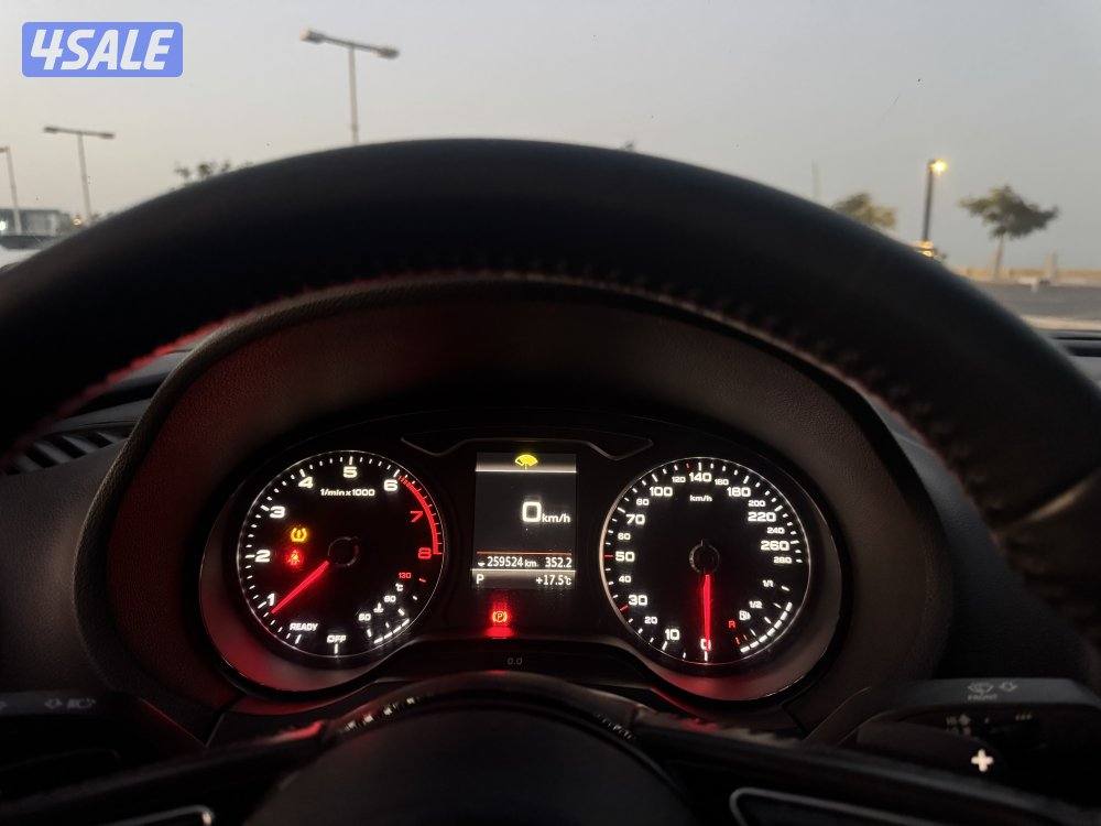 اودي A3 2018 مواصفات S line فل ابشن. ماشية 256 الف. السيارة نضيفه جدا.11