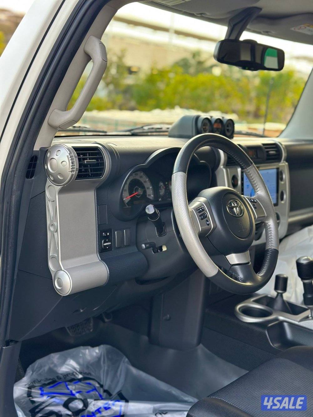 للبيع تويوتا FJ موديل ٢٠٢١ صبغ الوكالة عداد ٩٨ الف6