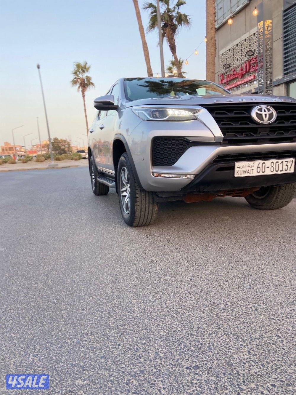 للبيع فورنتر موديل 20229