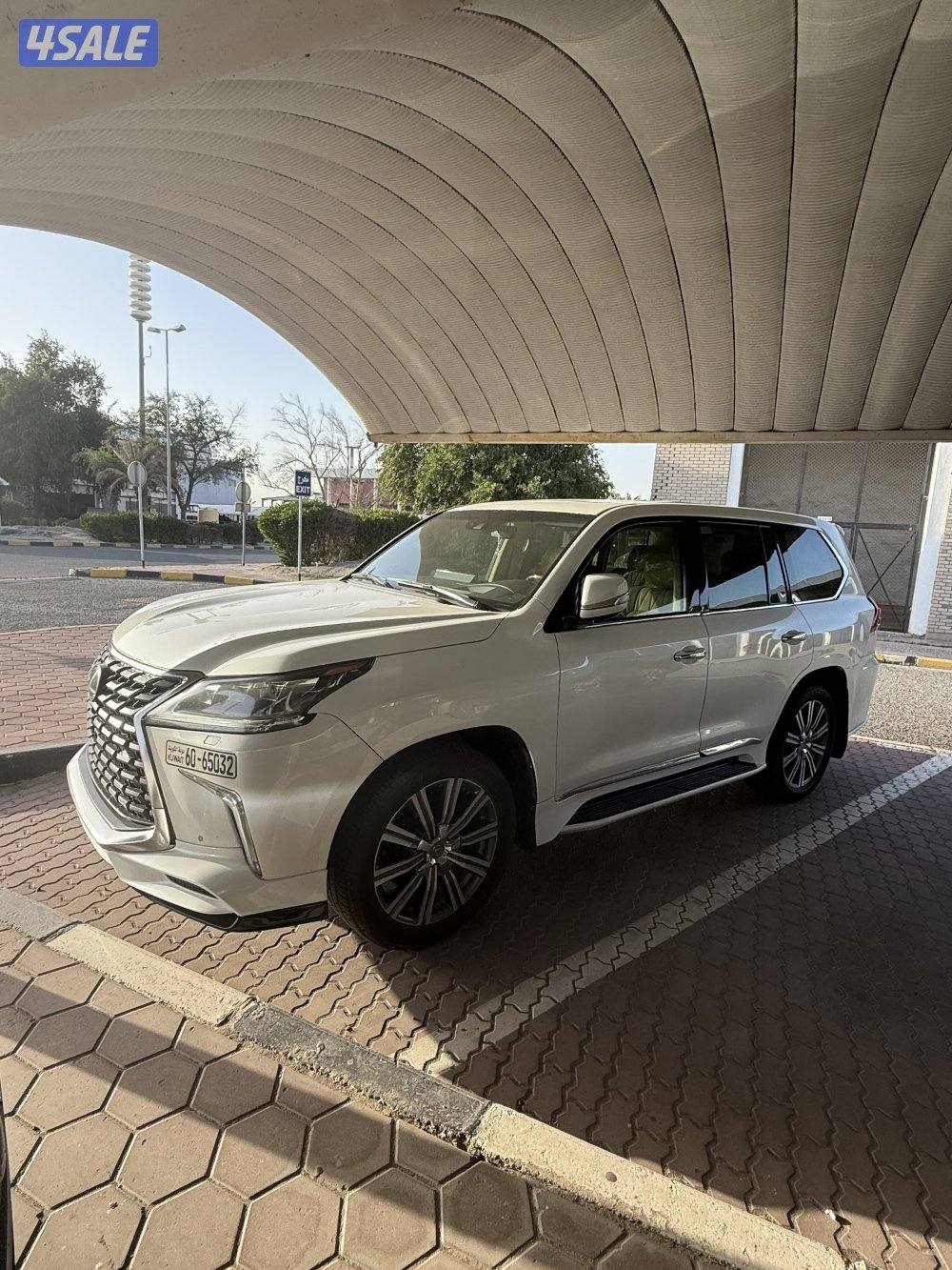 جيب لكزس 2016 شرط الفحص والنظافه1