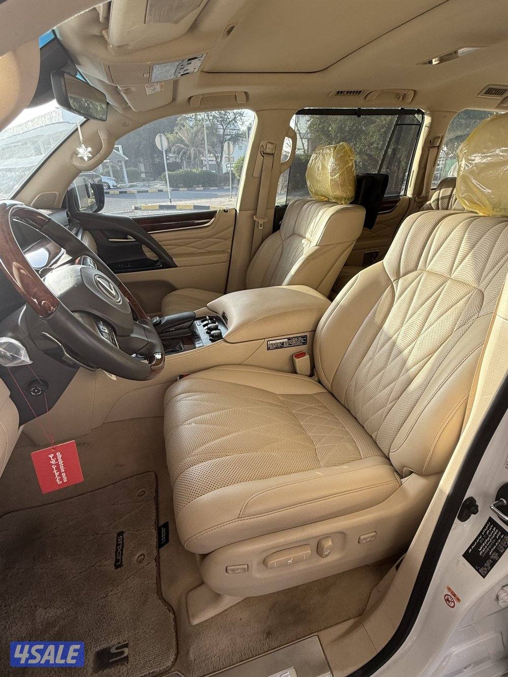 جيب لكزس 2016 شرط الفحص والنظافه4