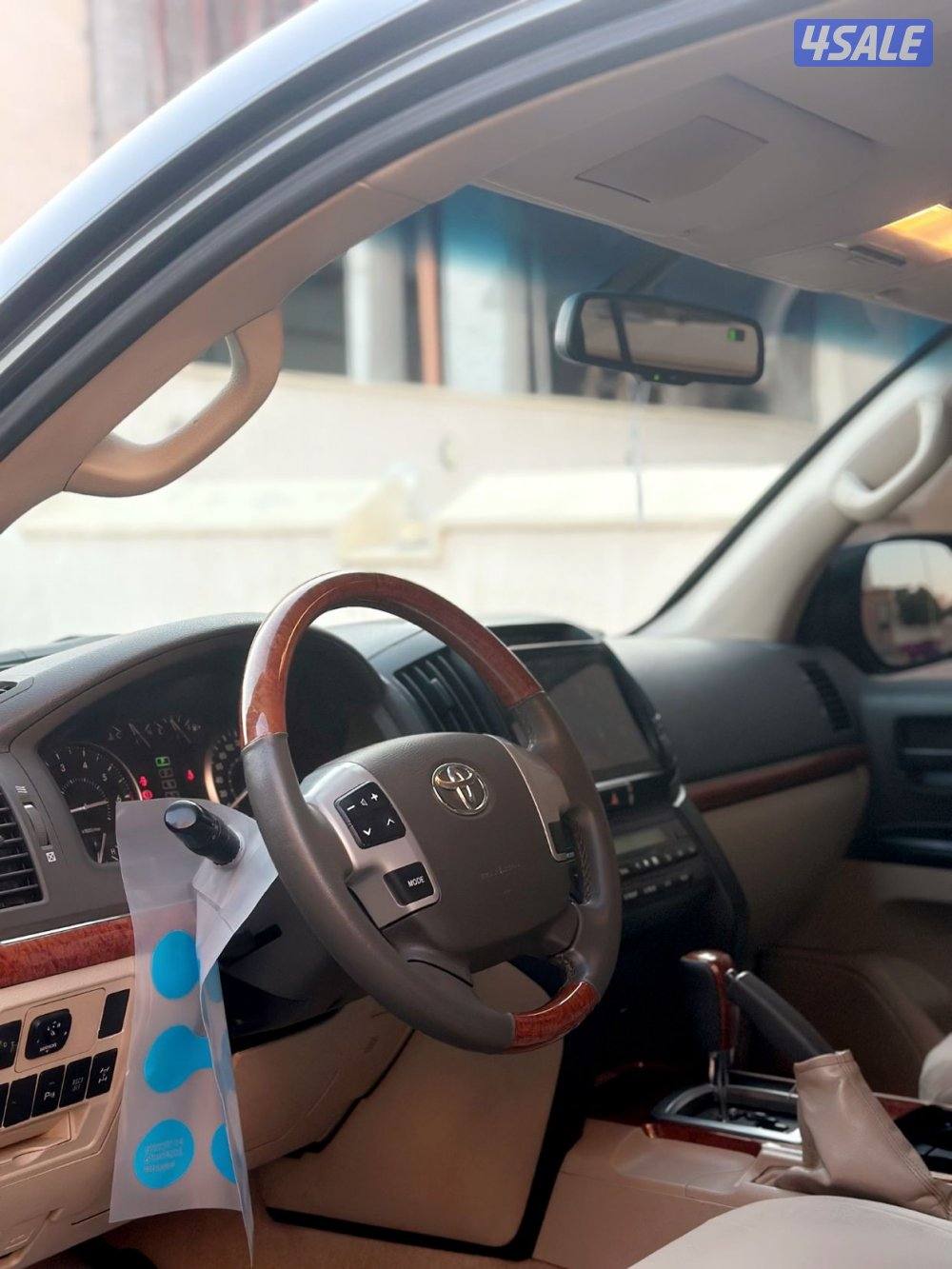 لاندكروزر موديل 2014 عداد 280 الساير وكالة الكويت4