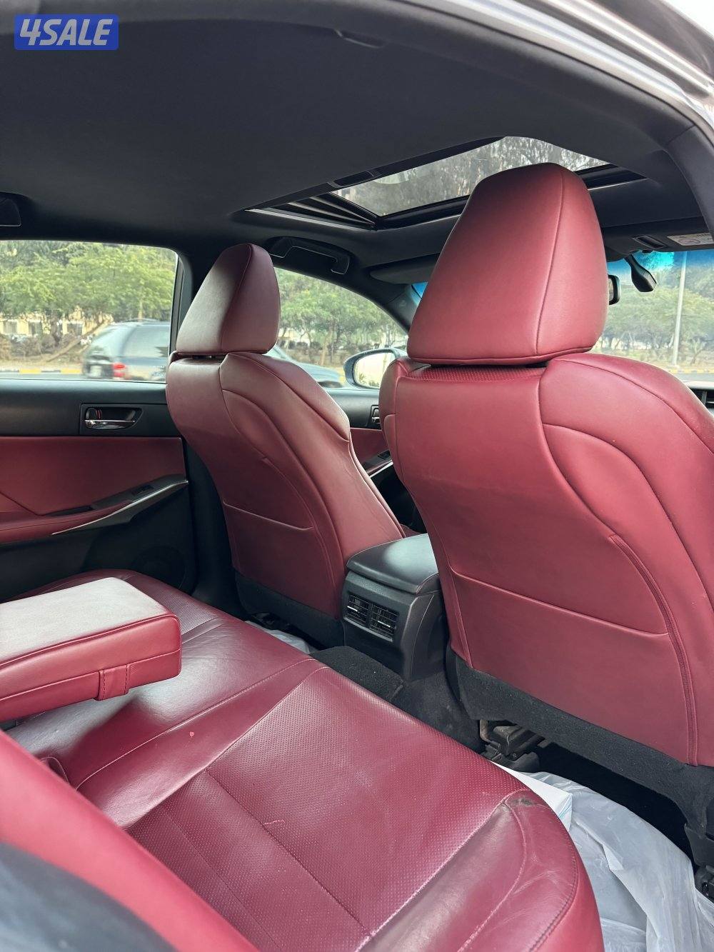 لكزس IS موديل 201410