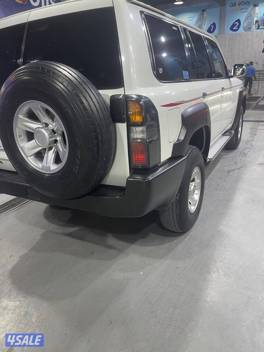 فتك 2016 ابيض قير عادي GL مكيف خلفي شرط الفحص بالكامل معاونات هيئه3