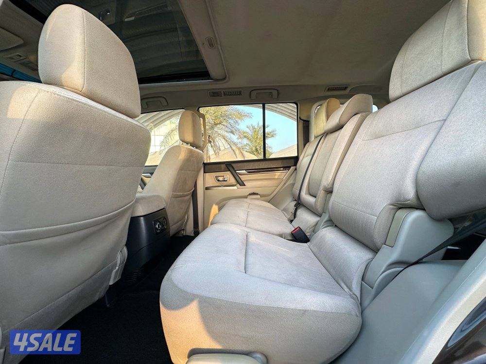 معرض القمة🚩11