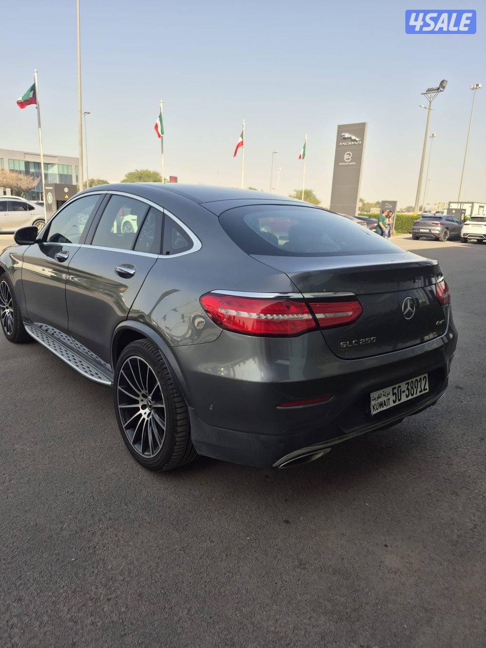 GLC250 وكاله الكويت ماشي 161 الف  شرط الفحص8