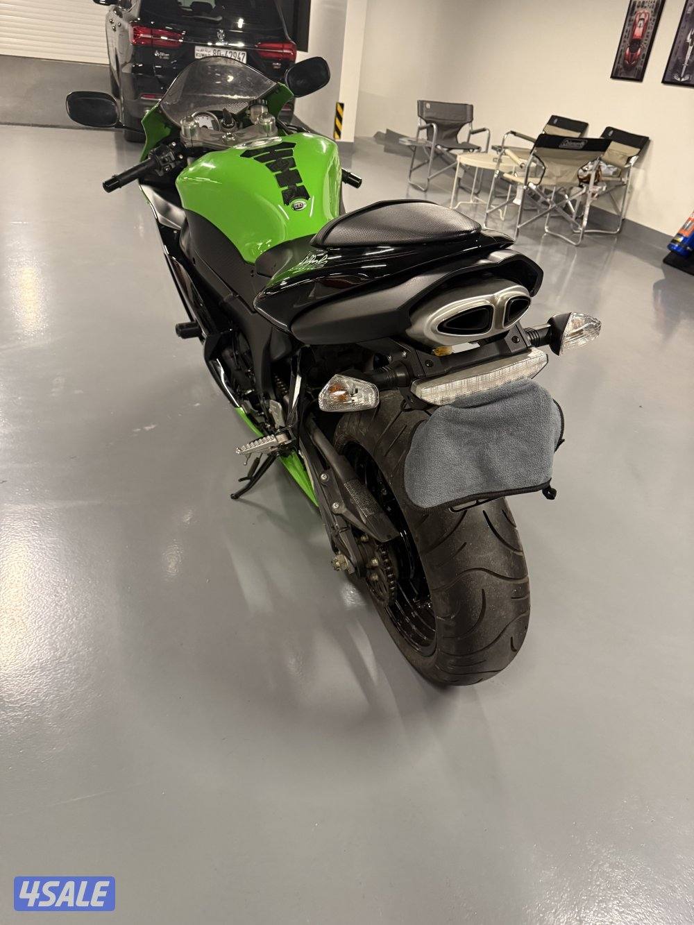 Kawasaki Ninja 600 cc 2009 super clean 14,100 KM7