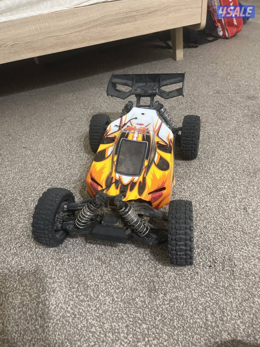 It’s a car that goes very fast 100mph4