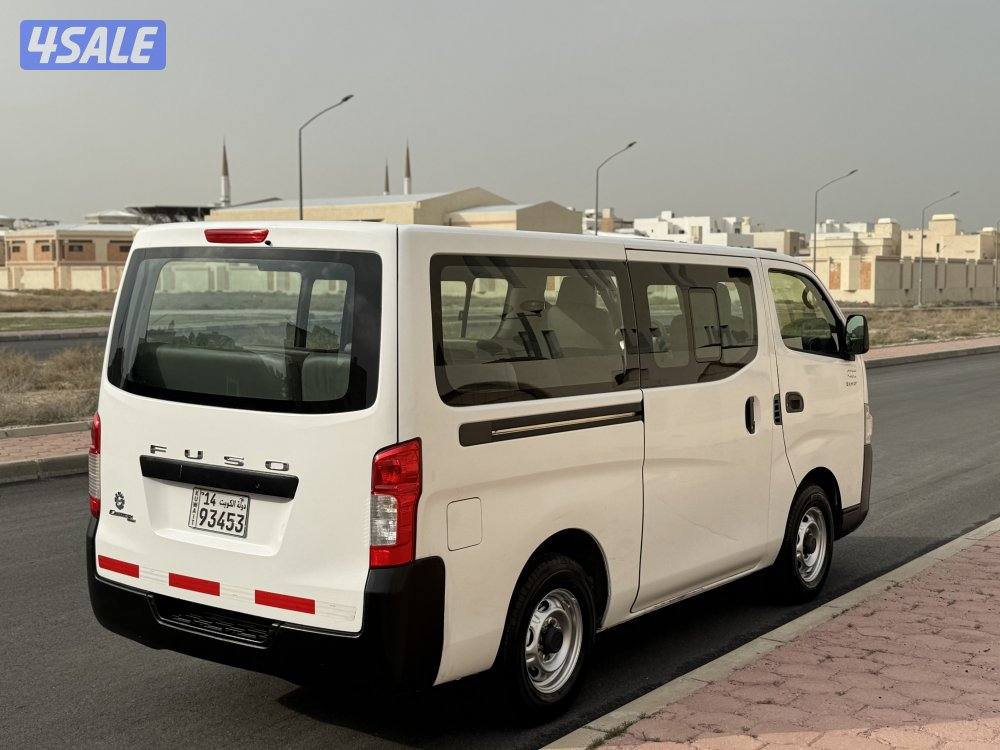 للبيع باص ميتسوبيشي 20162