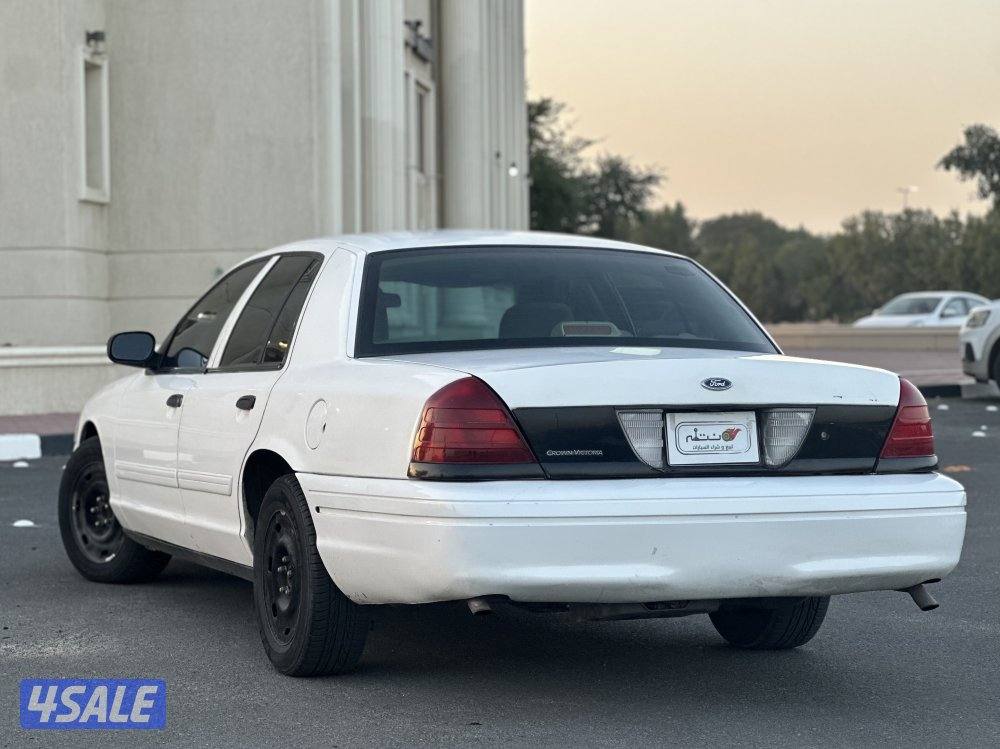 فورد فكتوريا موديل 20123