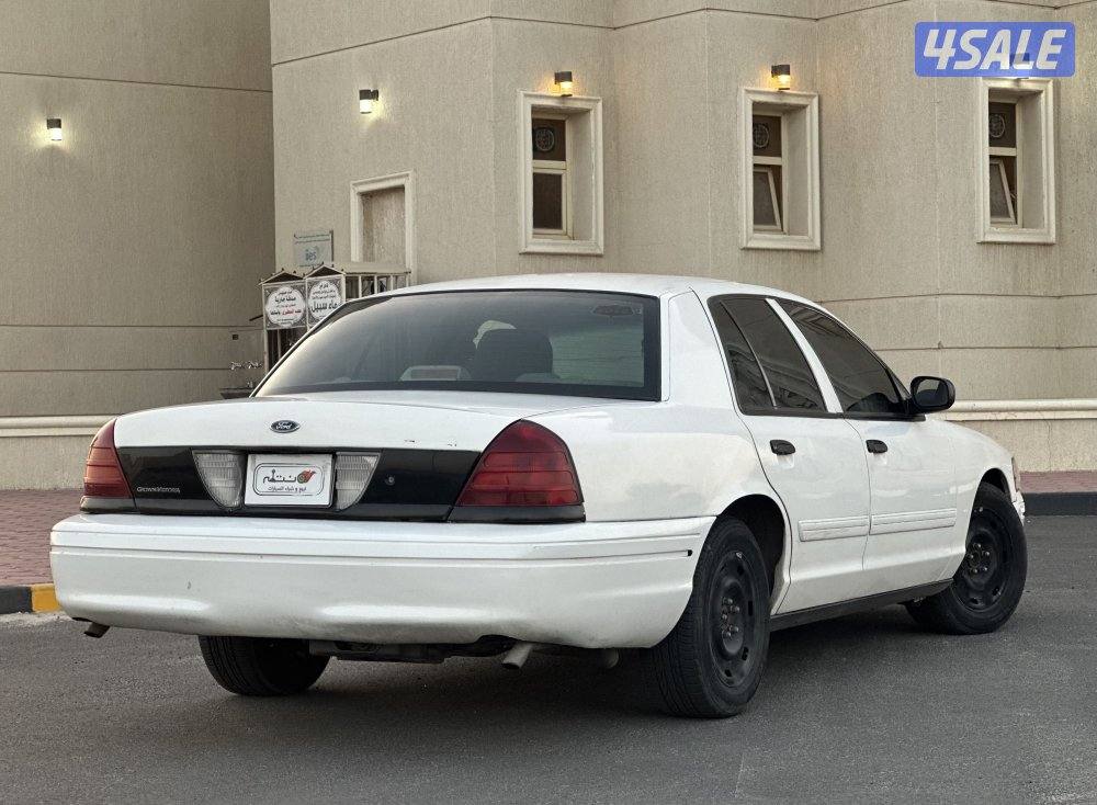 فورد فكتوريا موديل 20125