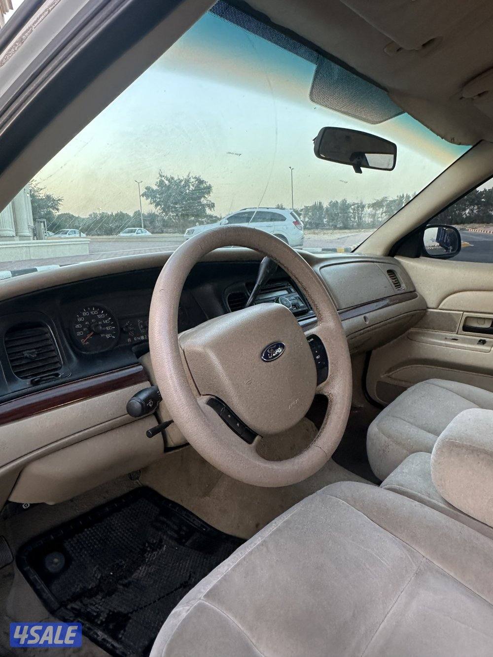 فورد فكتوريا موديل 20126