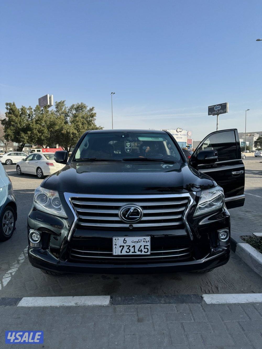 للبيع جيب لكزس 20142