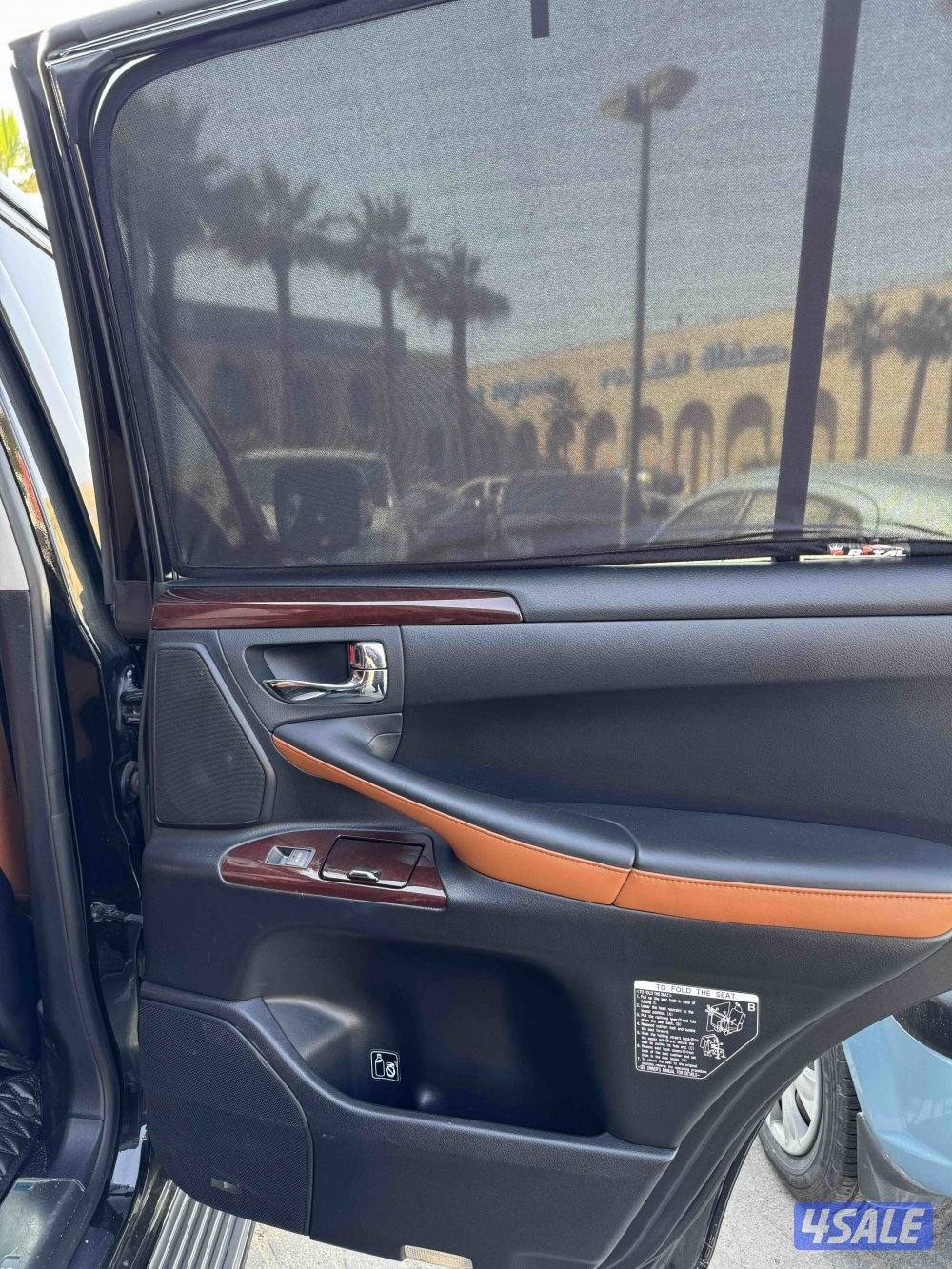 للبيع جيب لكزس 20148