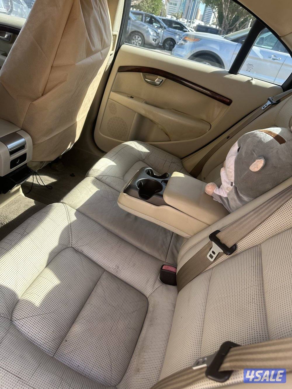 بيعه سريعه فولفو  موديل  2007  السعر النهائي ٢٣٠ دينار2