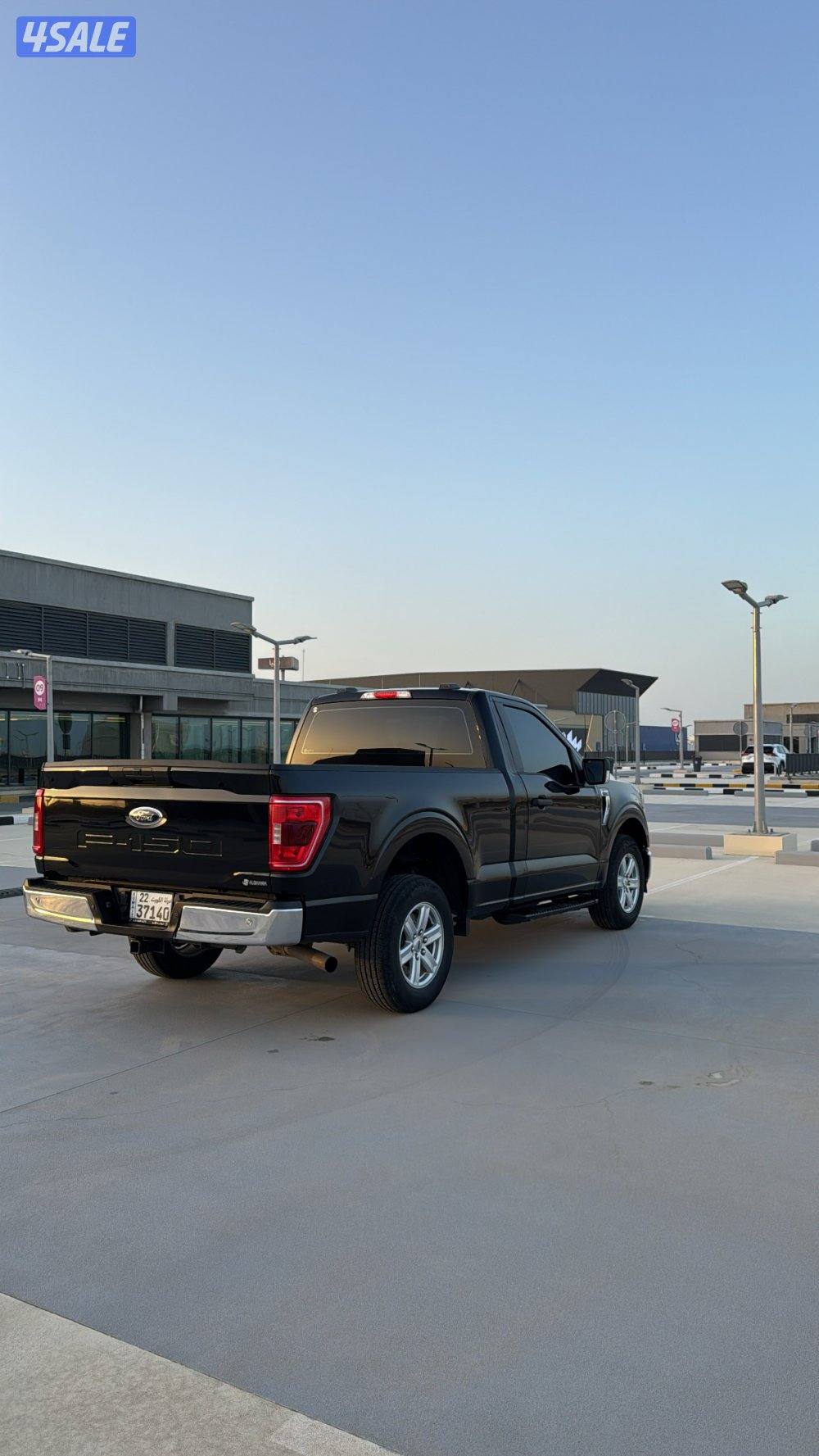 وانيت فورد 20231