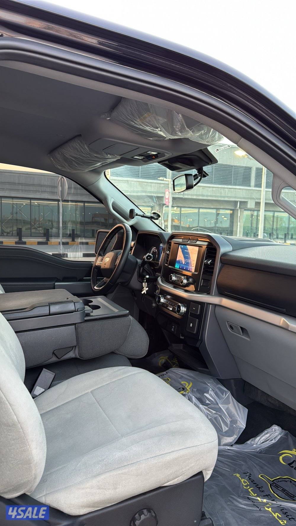 وانيت فورد 20234