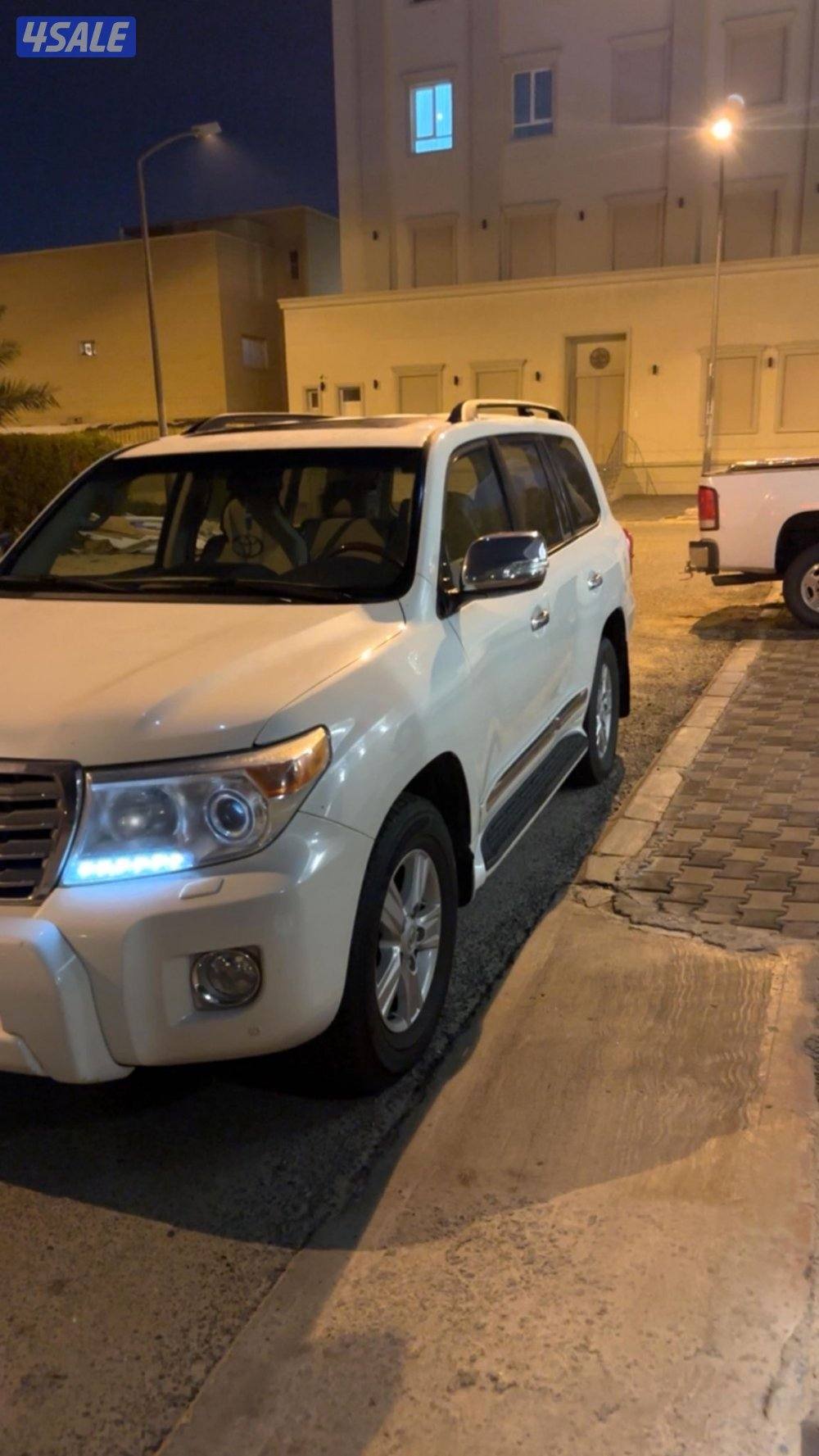 للبيع لاندكروزر 20137