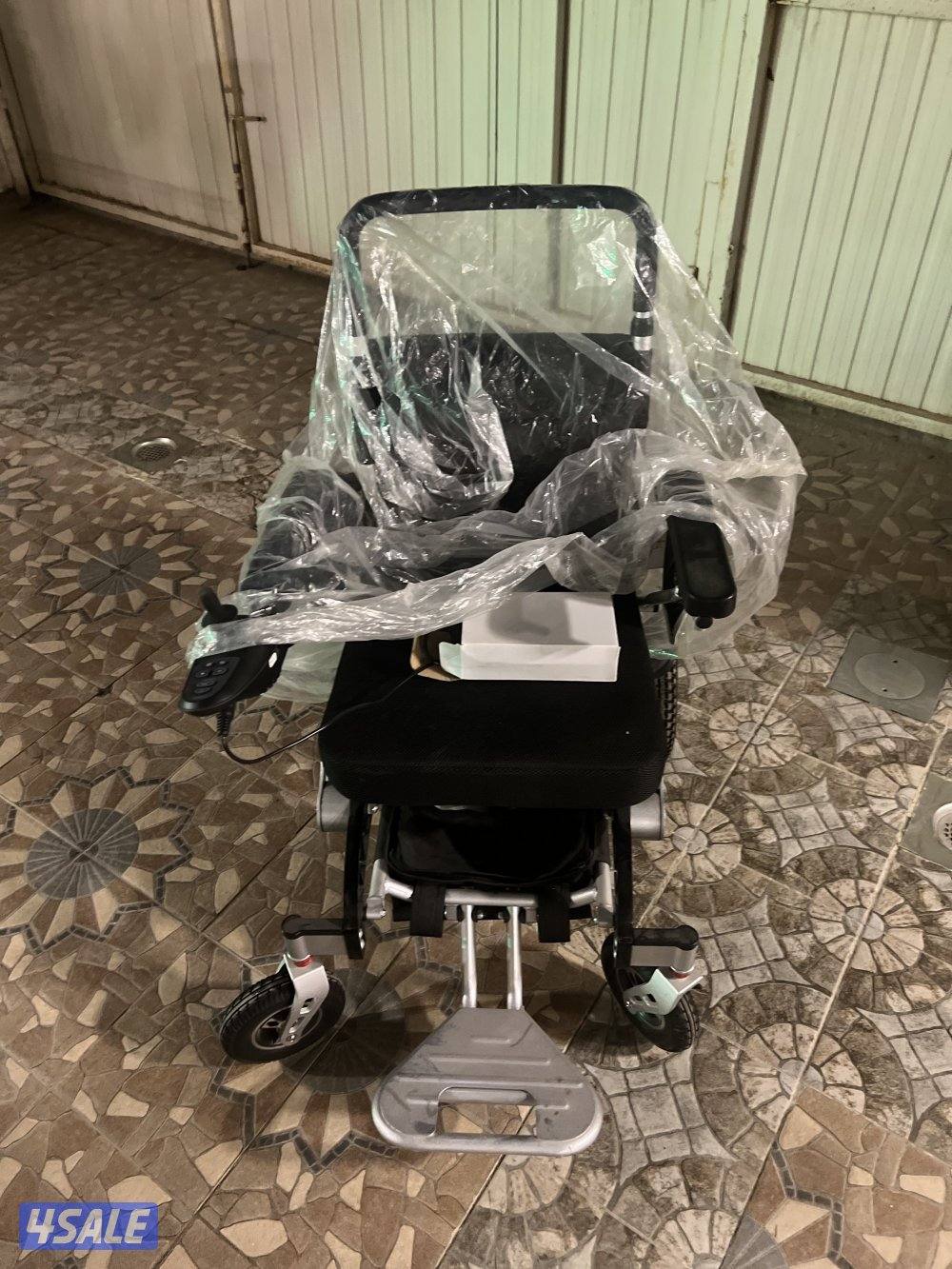 كرسي متحرك2