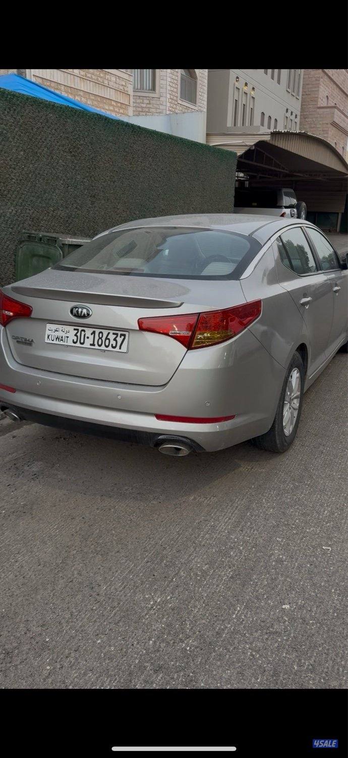 كيا اوبتيما ٢٠١٤ بحالة نظيفة0