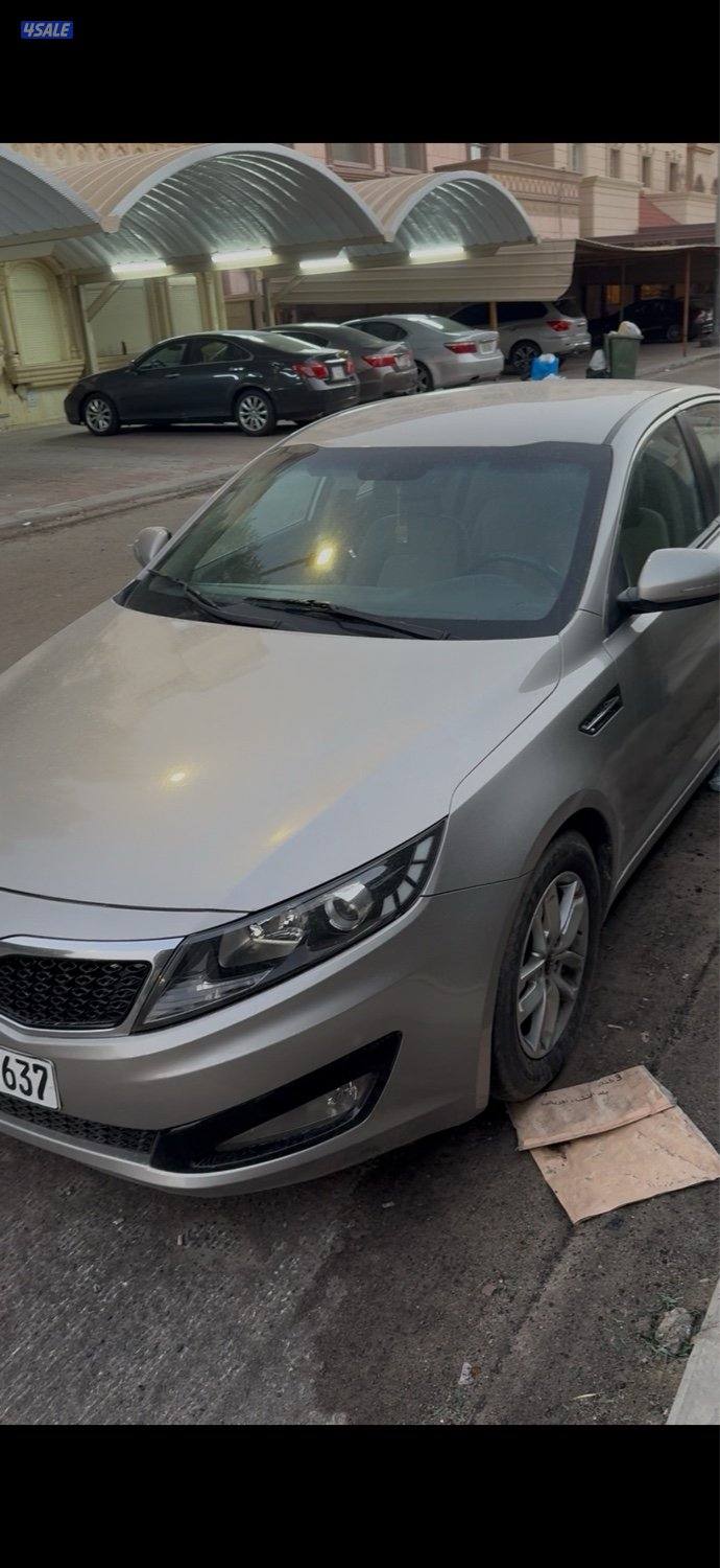 كيا اوبتيما ٢٠١٤ بحالة نظيفة2