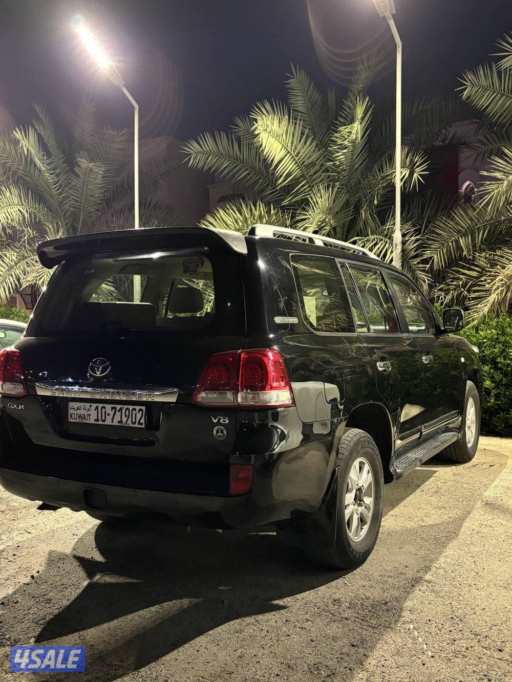 للبيع لاندكروزر 8سلندر0