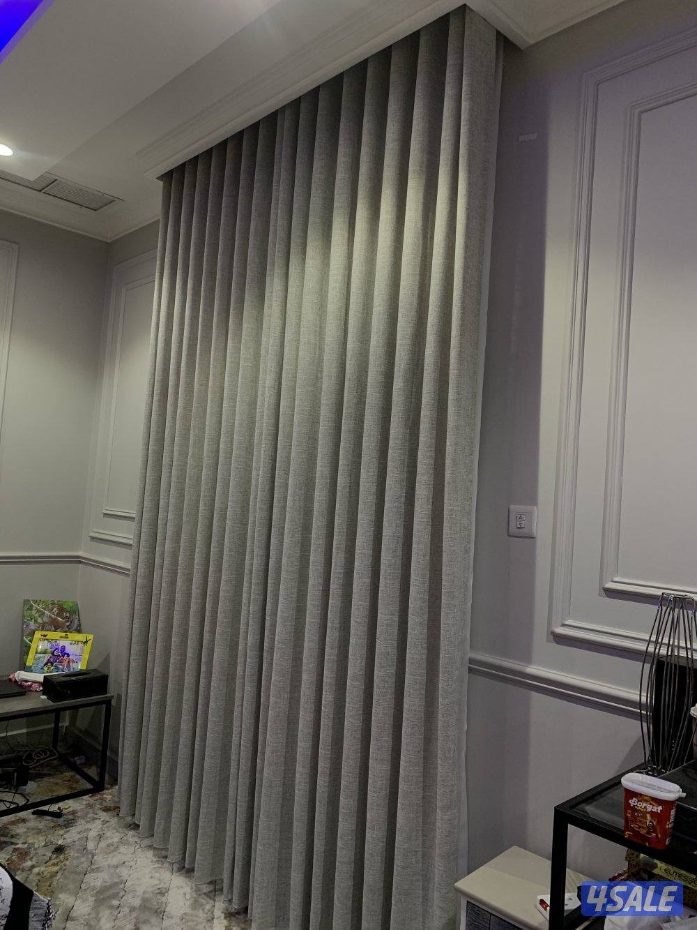 فني تفصيل جميع أنواع ستائر المنزليه خامات تركيه .رول عازل ضوء وحراره9