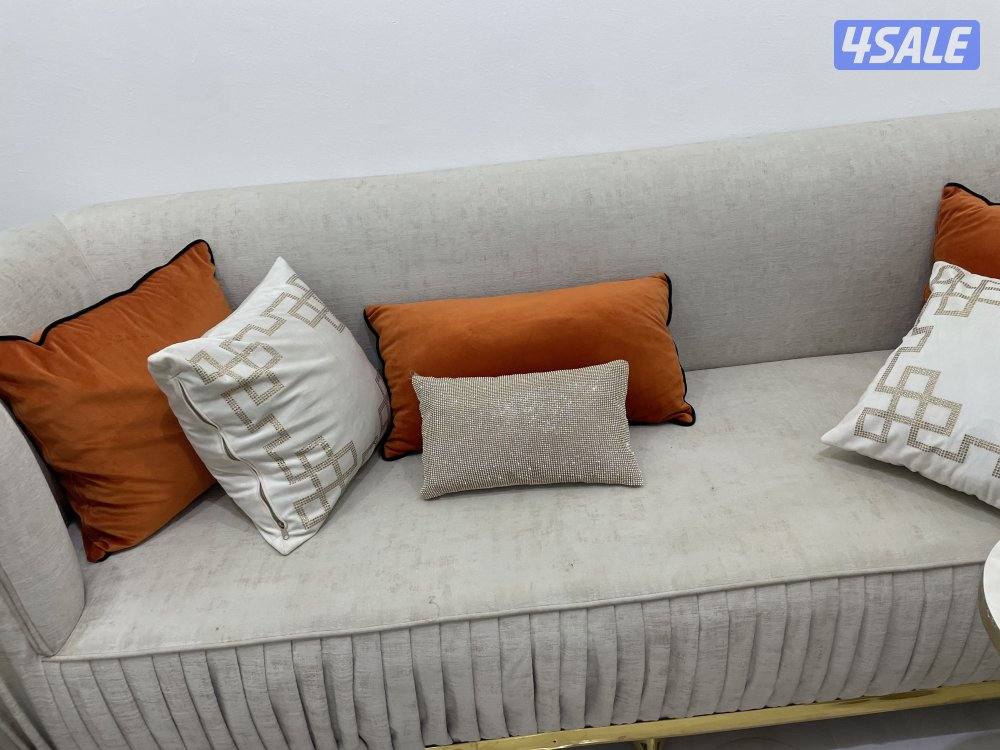 قنفات شبه جديده سعر شراء ٦٥٠ للبيع ٢٥٠4